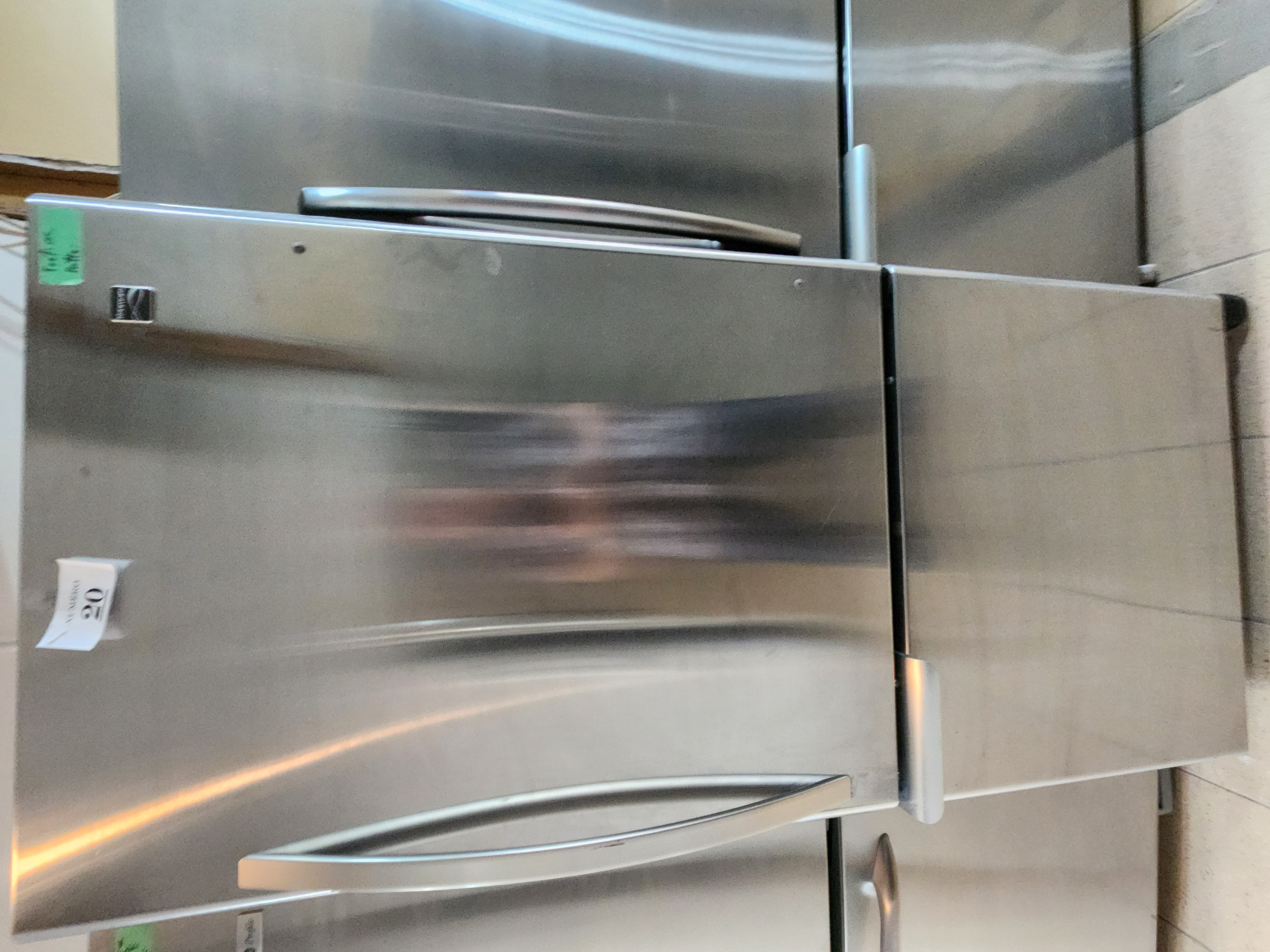 #20 refrigerateur inox congelateur en bas