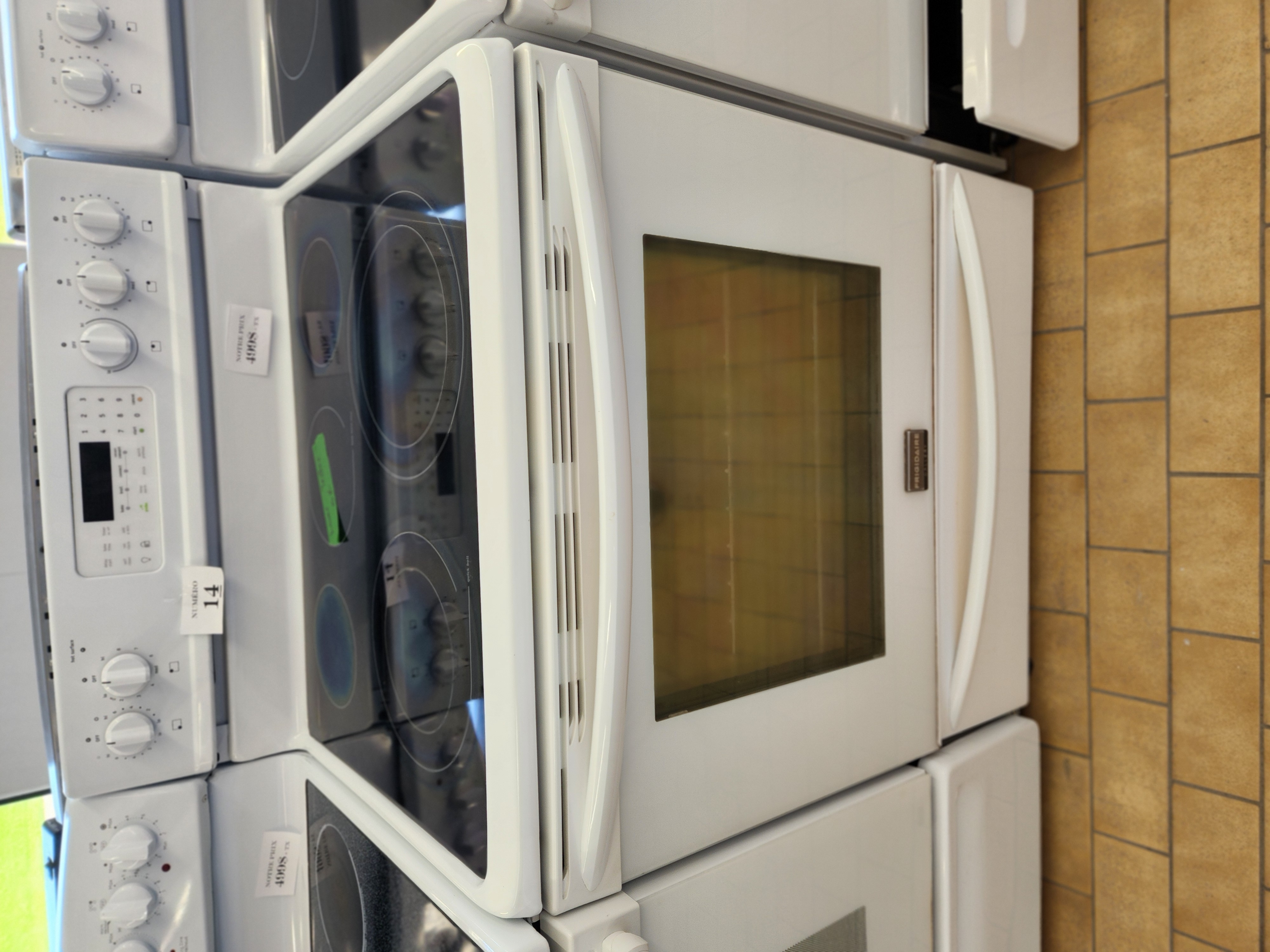 #14 -cuisiniere vitroceramique