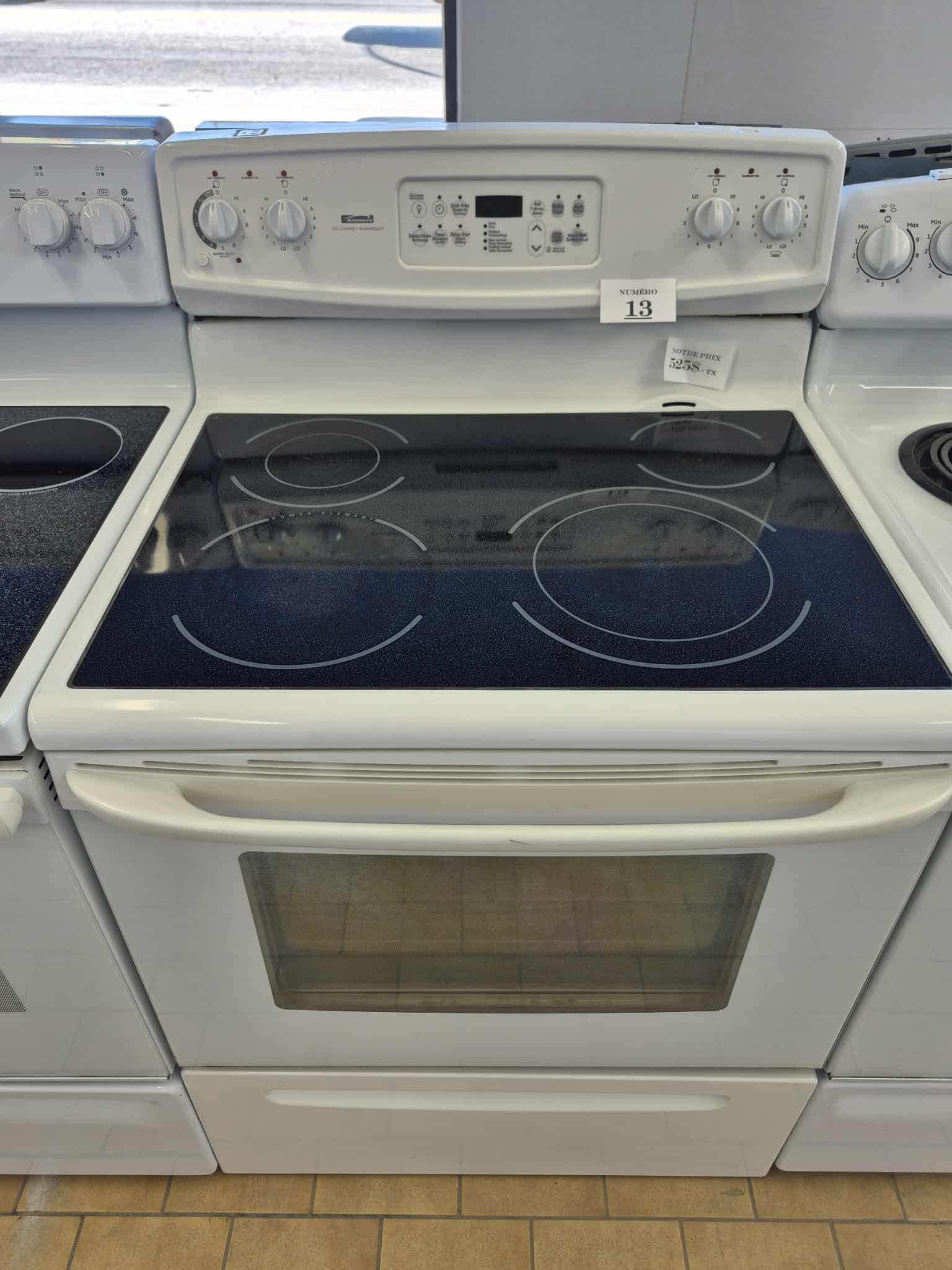 #13 Cuisinière vitrocéramique basique