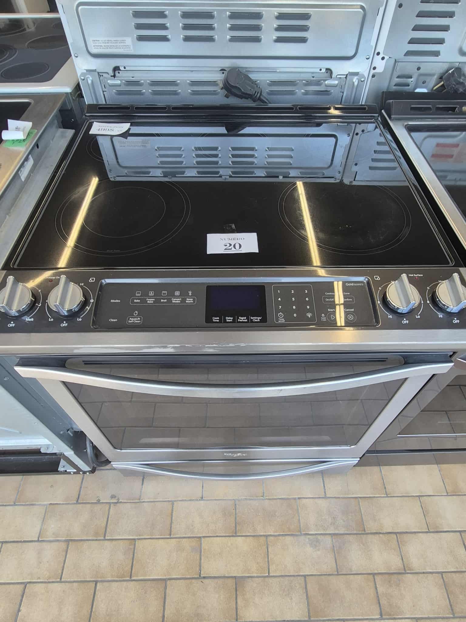 #20 Cuisinière vitrocéramique convection