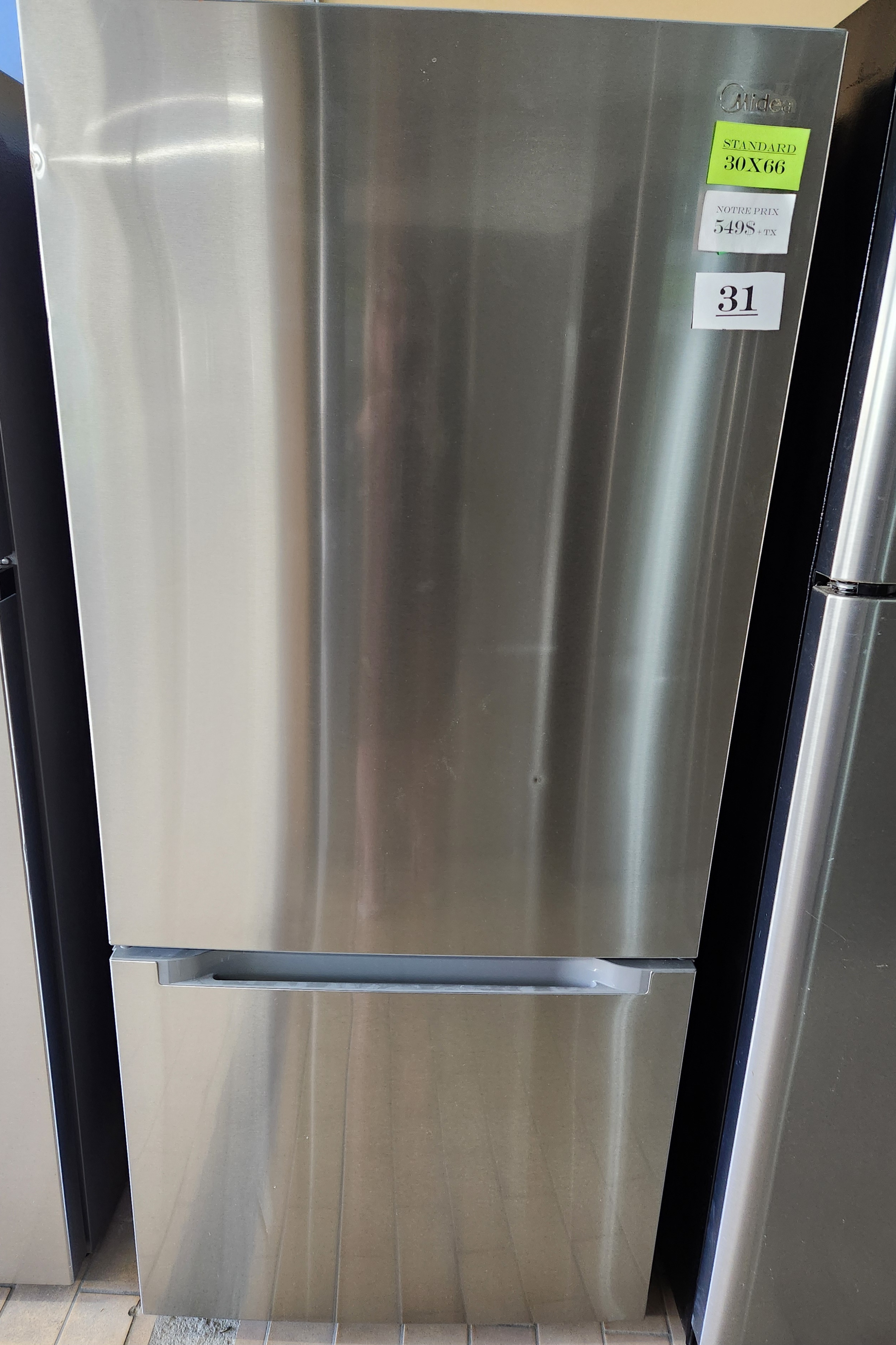 31-REFREGERATEUR CONGELATEUR EN BAS INOX