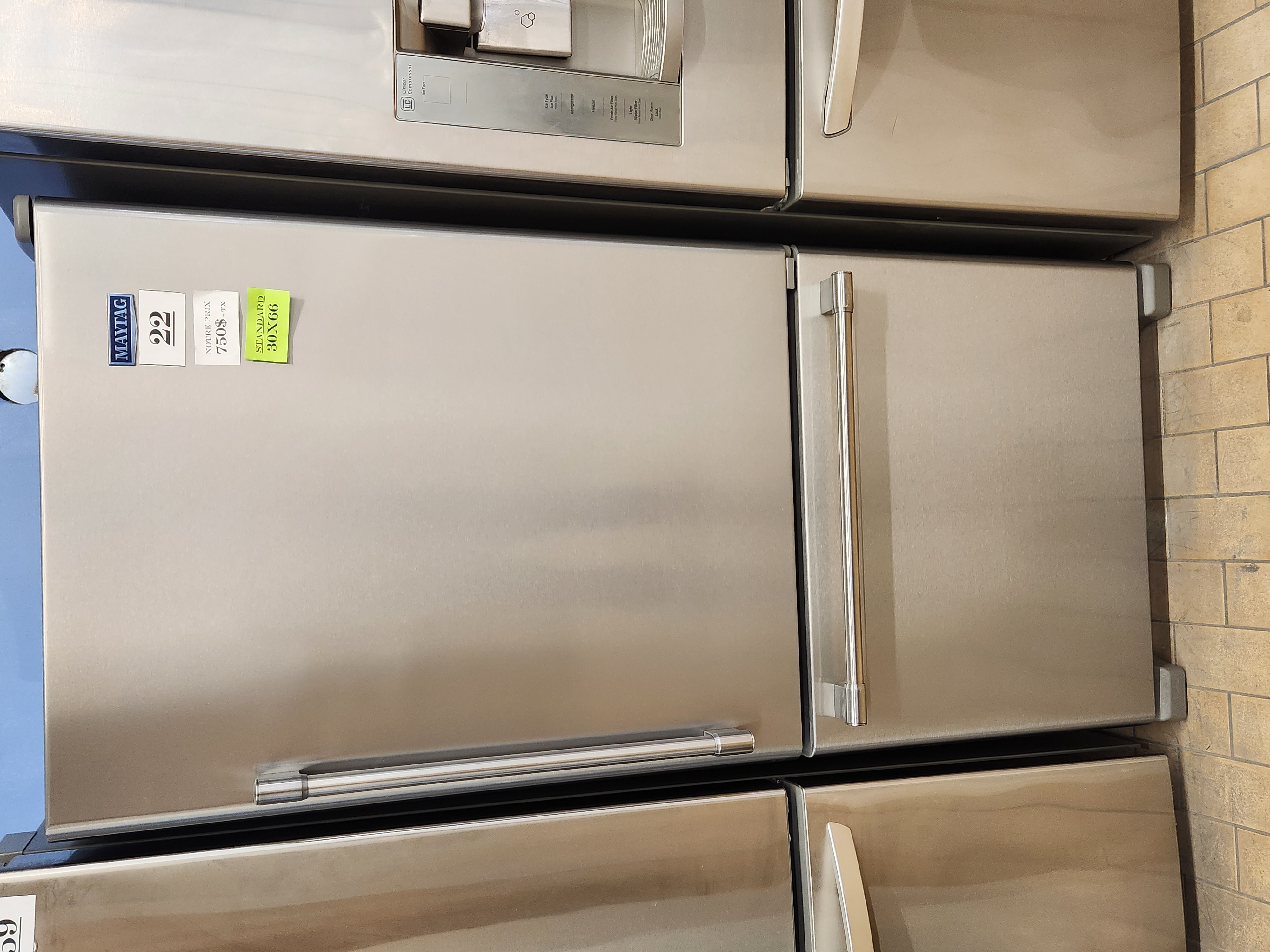 #22  REFRIGERATEUR CONGELATEUR EN BAS