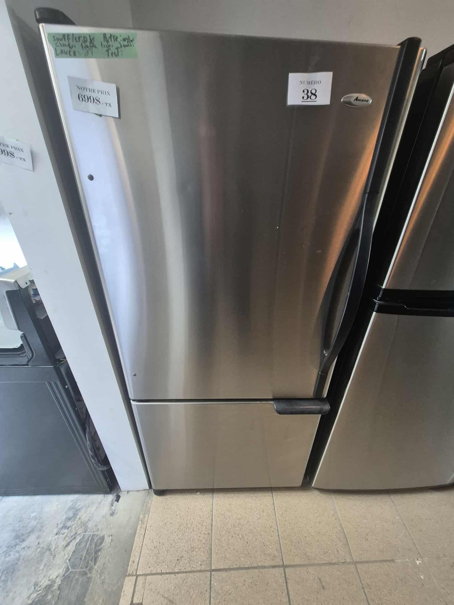 #38 Réfrigérateur Amana – Stainless, porte bas