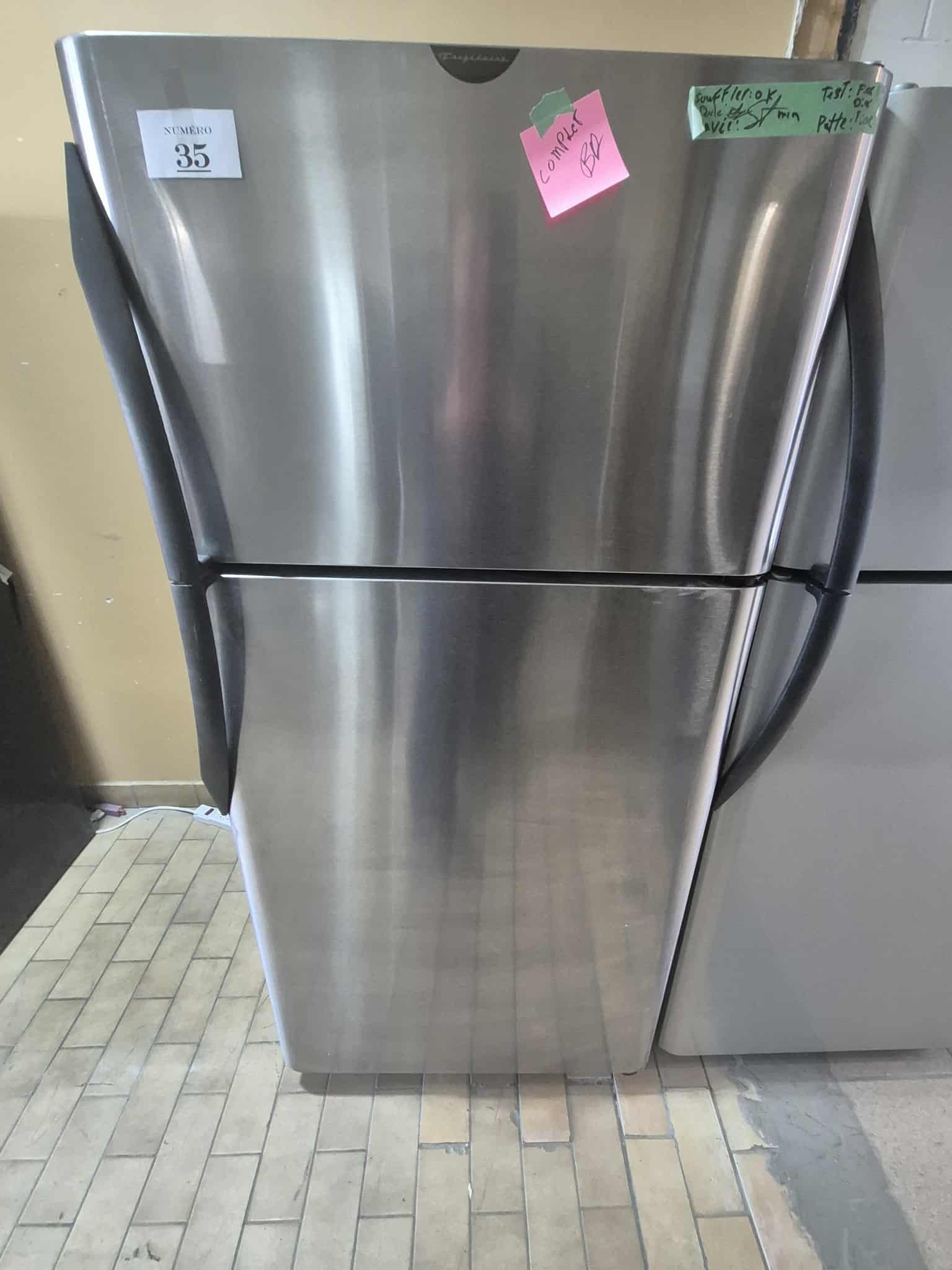 #35 Réfrigérateur Frigidaire – Stainless, congélateur haut