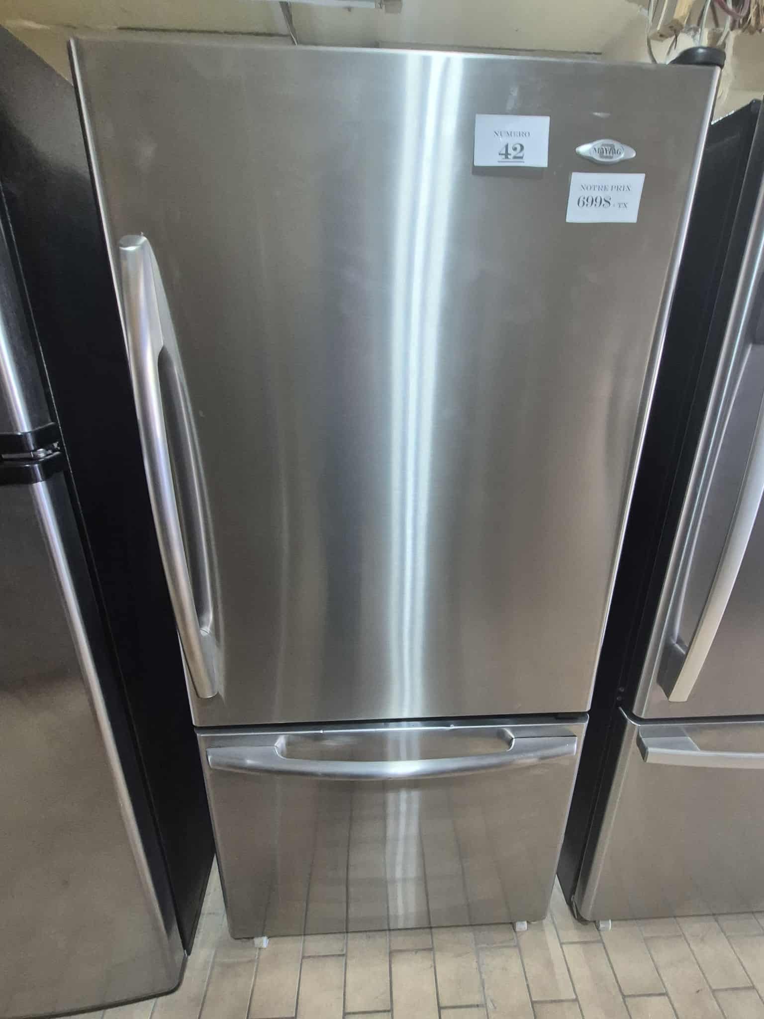 #42 Réfrigérateur Maytag – Stainless, tiroir bas (2)